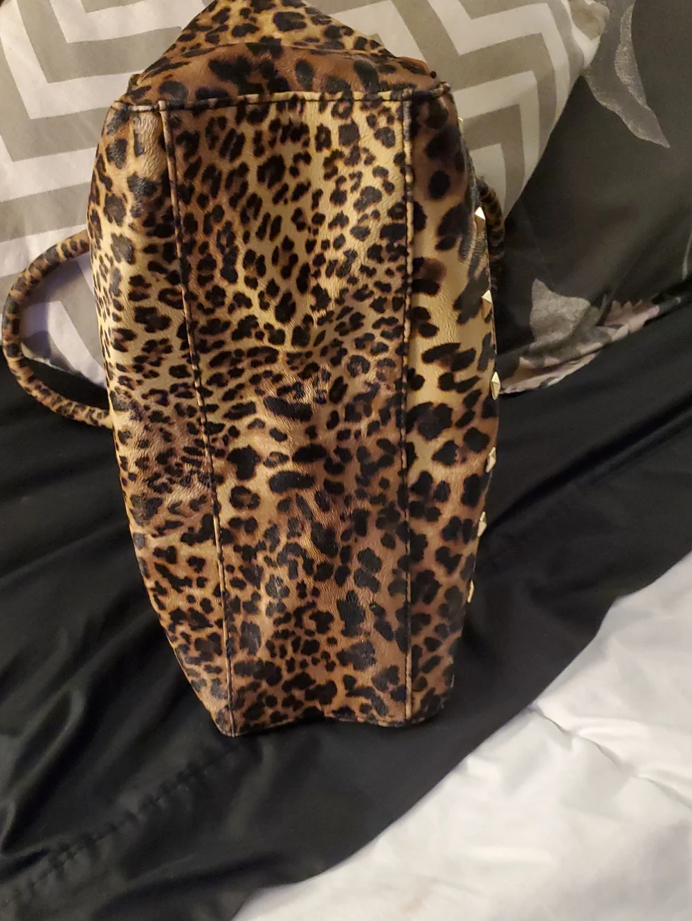 Women’s Tan Leopard Bow Satchel Handbag With Gold Stud Accents